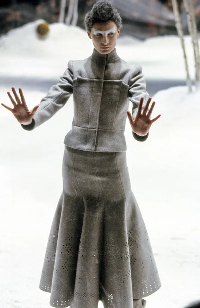 Look 49